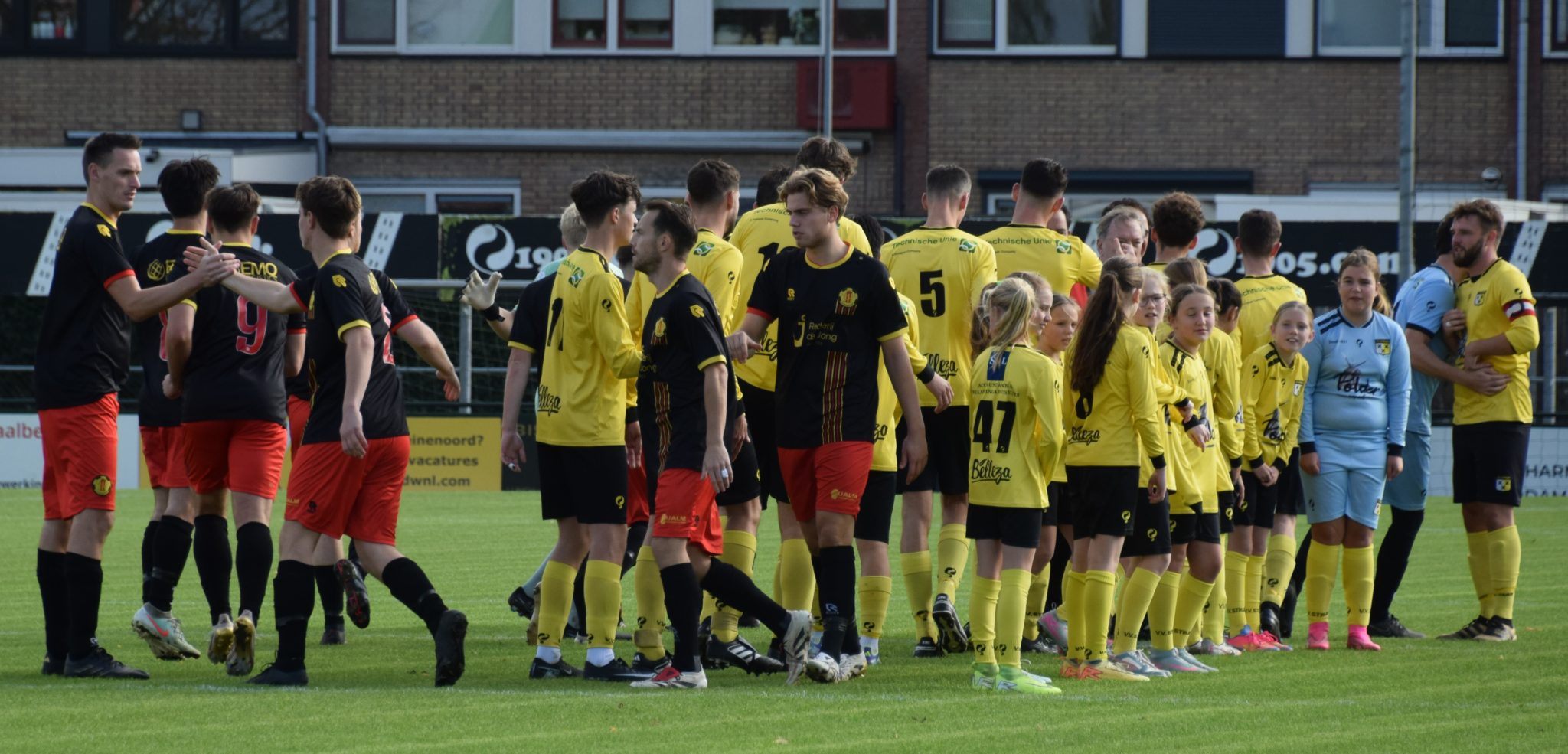 Rozenburg onvoldoende bij de les en laat Strijen glippen